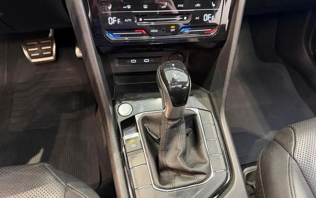 imagem-https://www.socarrao.com.br/sc-vehicle-images-prod/4270174/1791570499357-8540251_16_B_04d7b9ddf8.jpeg