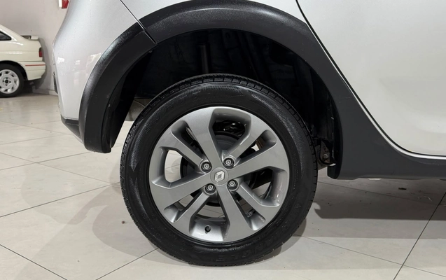 imagem-https://www.socarrao.com.br/sc-vehicle-images-prod/4270178/1791030876949-01dd5ac14c0444f4b078cca08f9c008a_1791030719120.jpg