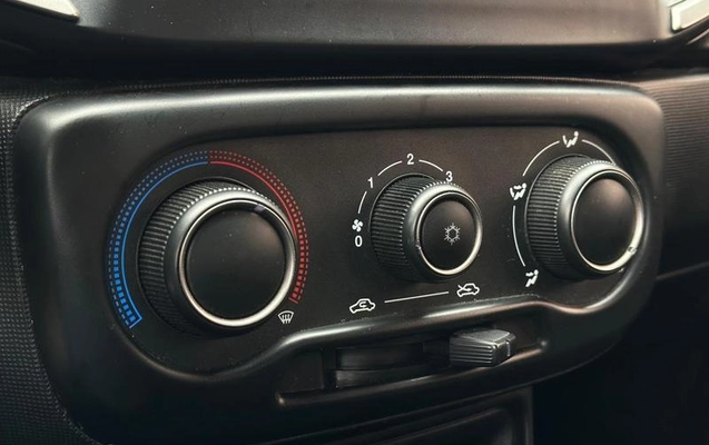 imagem-https://www.socarrao.com.br/sc-vehicle-images-prod/4270181/1791030939748-8539903_16_B_c536f6444a.jpeg