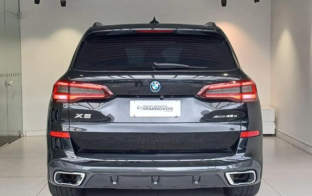 imagem-https://www.socarrao.com.br/sc-vehicle-images-prod/4270186/1791031077073-8504677_6_B_b44ba51ee4.jpeg