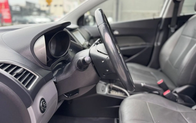 imagem-https://www.socarrao.com.br/sc-vehicle-images-prod/4270207/1791032067117-gb-1c760f2.jpg