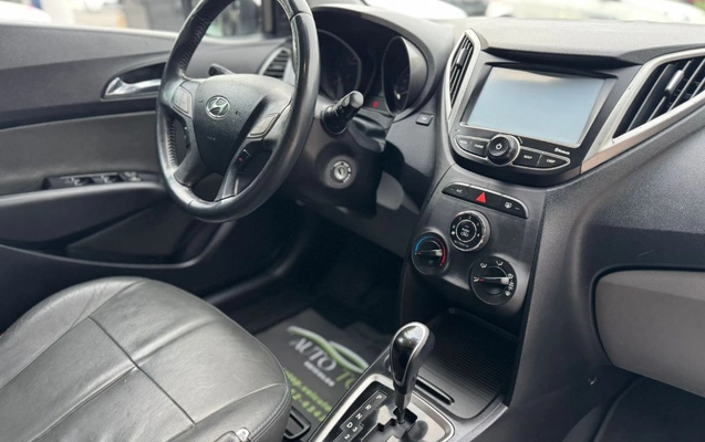 imagem-https://www.socarrao.com.br/sc-vehicle-images-prod/4270207/1791032067122-gb-ed63fbd.jpg