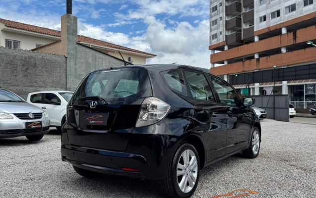 imagem-https://www.socarrao.com.br/sc-vehicle-images-prod/4270211/1791032248418-NC5qcGVn.jpeg