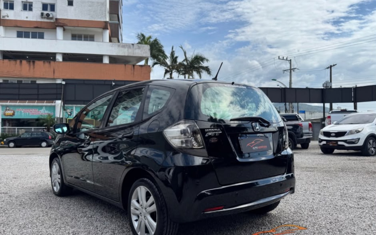 imagem-https://www.socarrao.com.br/sc-vehicle-images-prod/4270211/1791032248577-Ni5qcGVn.jpeg