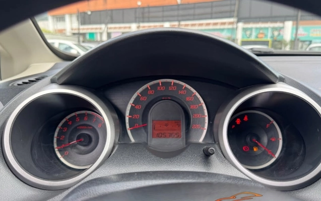 imagem-https://www.socarrao.com.br/sc-vehicle-images-prod/4270211/1791032249053-MTAuanBlZw.jpeg