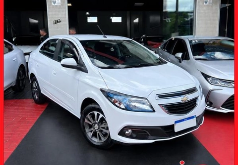 Chevrolet Prisma 2015 Branco — foto 1 de 3