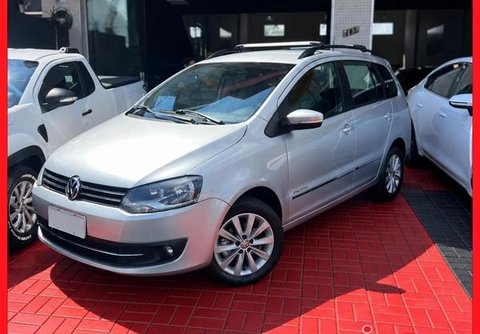 Volkswagen SpaceFox 2011 Prata — foto 1 de 3