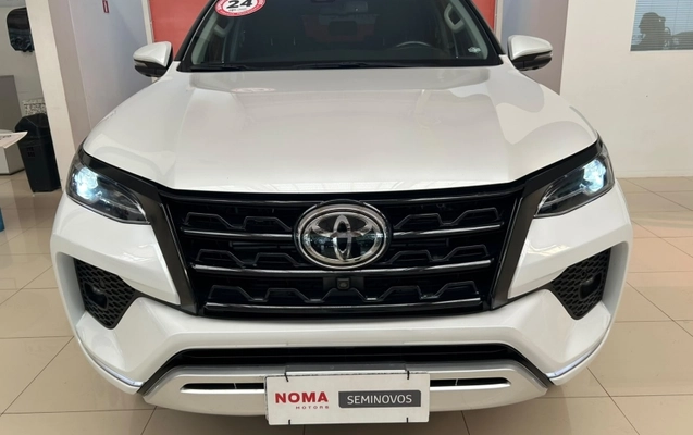 imagem-https://www.socarrao.com.br/sc-vehicle-images-prod/4270225/1791032698112-zPHcluwgFn2SUSg2eeUcpFylMrZNdx1L.jpg
