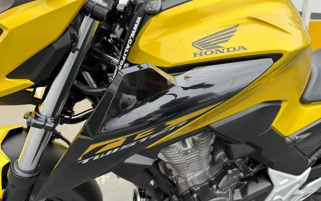 imagem-https://www.socarrao.com.br/sc-vehicle-images-prod/4270231/1791033360664-8540415_9_B_f7f974fb8f.jpeg