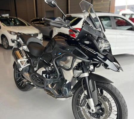 imagem-https://www.socarrao.com.br/sc-vehicle-images-prod/4270233/1791033160727-8538453_2_B_e257ac7e21.jpeg