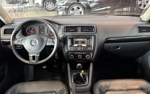 imagem-https://www.socarrao.com.br/sc-vehicle-images-prod/4270254/1791033663347-8_055507.jpg