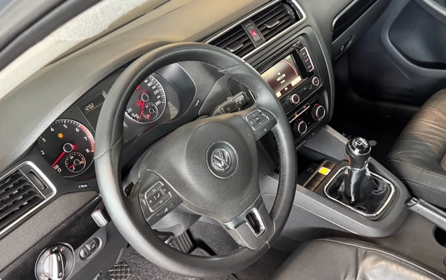 imagem-https://www.socarrao.com.br/sc-vehicle-images-prod/4270254/1791033663350-7_055507.jpg