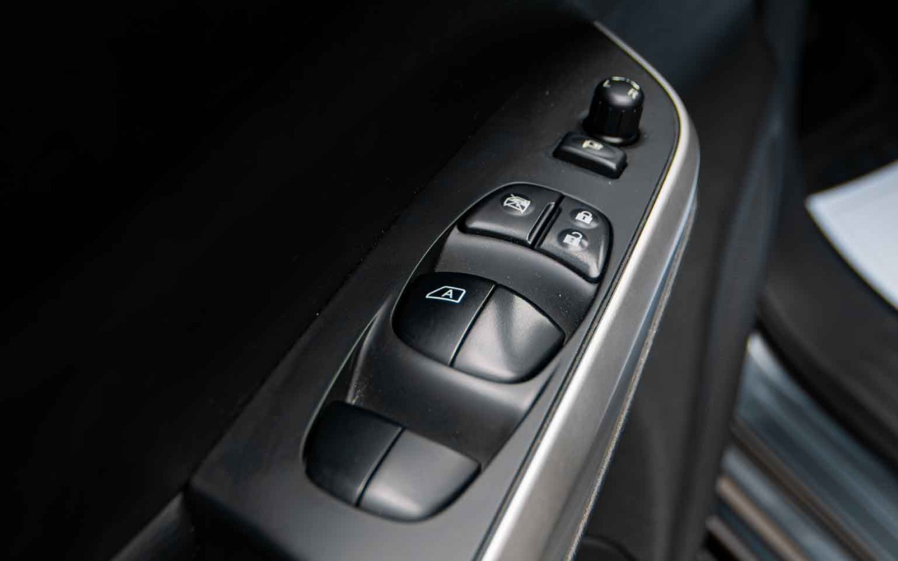 imagem-https://www.socarrao.com.br/sc-vehicle-images-prod/4270273/1791033988715-SU1HXzI3ODUuanBn.jpg