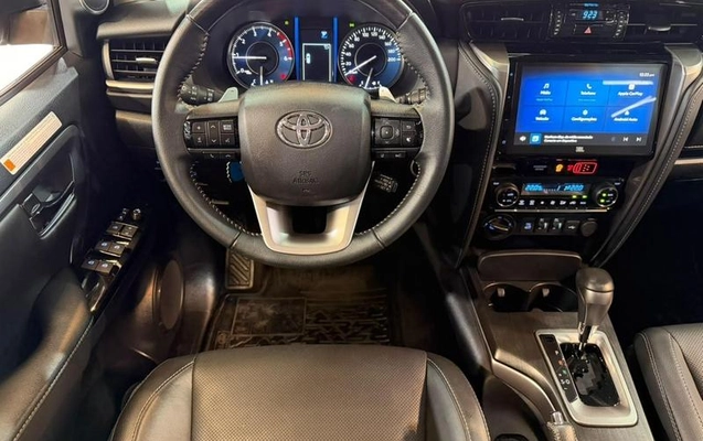 imagem-https://www.socarrao.com.br/sc-vehicle-images-prod/4270282/1791202075527-8536142_17_B_bf94d0312b.jpeg