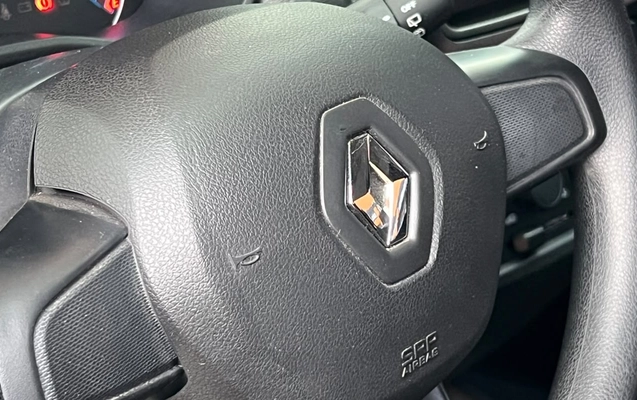 imagem-https://www.socarrao.com.br/sc-vehicle-images-prod/4270289/1791034578482-V2hhdHNBcHAgSW1hZ2UgMjAyNi0xMC0wMiBhdCAxNy41Ny4wNyAoMSkuanBlZw.jpeg