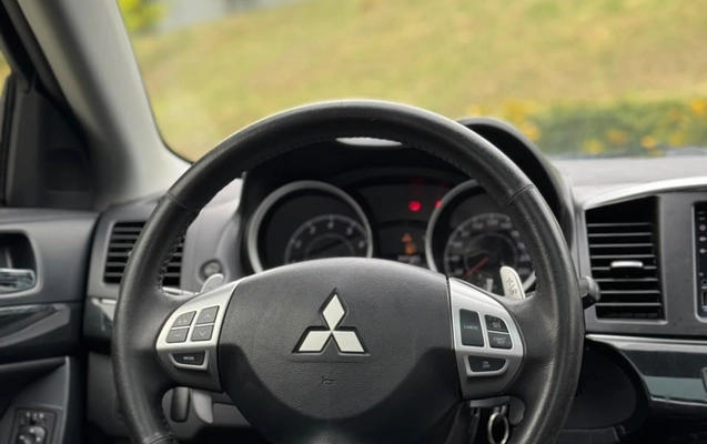 imagem-https://www.socarrao.com.br/sc-vehicle-images-prod/4270306/1791034985993-003_32237ef79f9f8ef6a0384fe77470753a.jpg