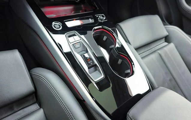 imagem-https://www.socarrao.com.br/sc-vehicle-images-prod/4270313/1791052184898-8508905_13_B_b6936635c2.jpeg