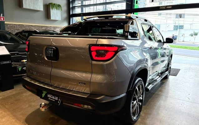 imagem-https://www.socarrao.com.br/sc-vehicle-images-prod/4270345/1791048079771-8540520_9_B_a53ab6b19c.jpeg