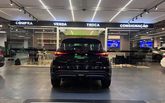 imagem-https://www.socarrao.com.br/sc-vehicle-images-prod/4270378/1791036088179-8_071811.jpg