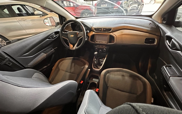 imagem-https://www.socarrao.com.br/sc-vehicle-images-prod/4270394/1791036287049-17c4314b-547f-4832-aa00-5f30d56ad8dc.jpg
