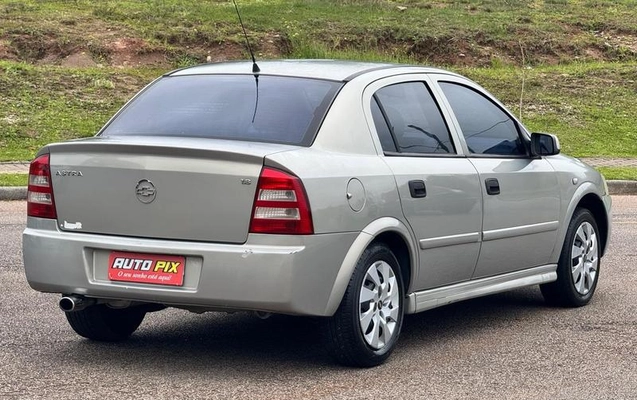 imagem-https://www.socarrao.com.br/sc-vehicle-images-prod/4270414/1791569622341-8490028_5_B_0c7ea0bbd2.jpeg