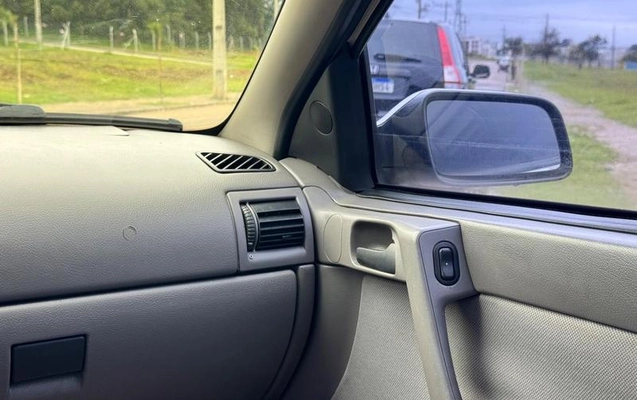 imagem-https://www.socarrao.com.br/sc-vehicle-images-prod/4270414/1791569622347-8490028_8_B_5eab446835.jpeg