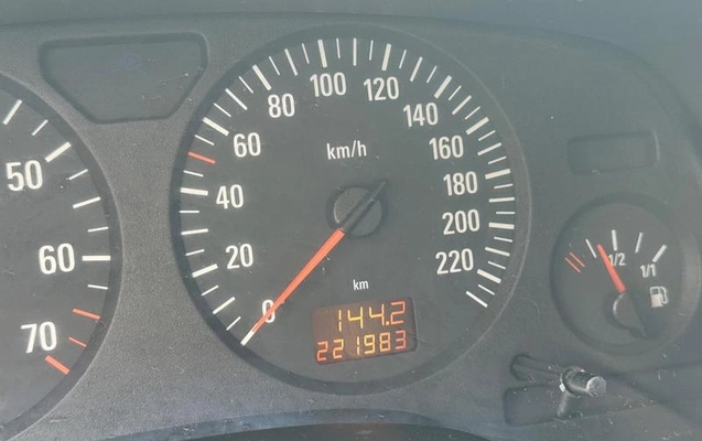 imagem-https://www.socarrao.com.br/sc-vehicle-images-prod/4270414/1791569622358-8490028_15_B_d36f7e6748.jpeg