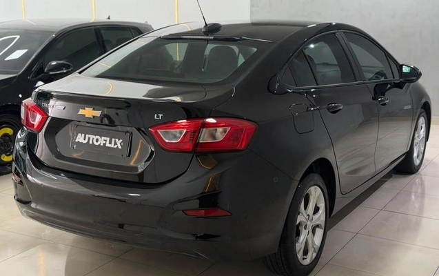 imagem-https://www.socarrao.com.br/sc-vehicle-images-prod/4270453/1791308165525-8539261_13_B_1b7e4219ee.jpeg