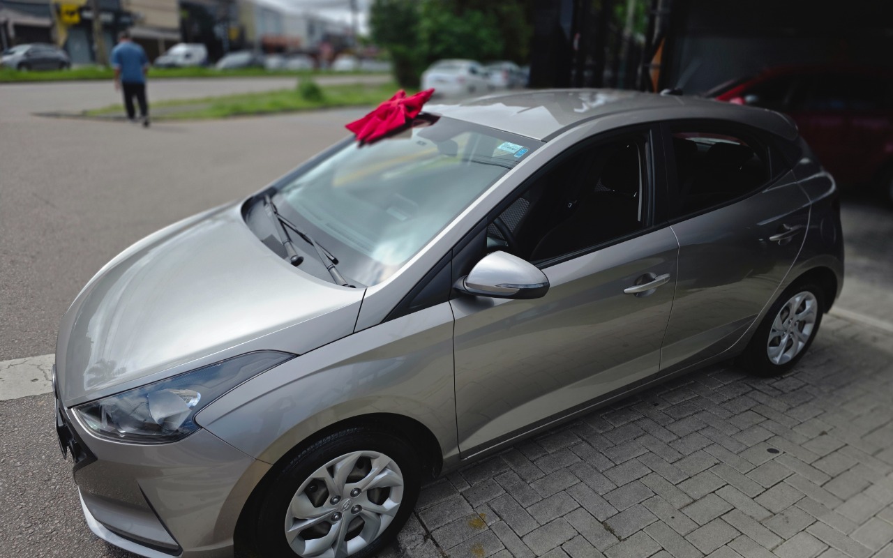 Hyundai HB20 2022 Cinza — foto 1 de 3