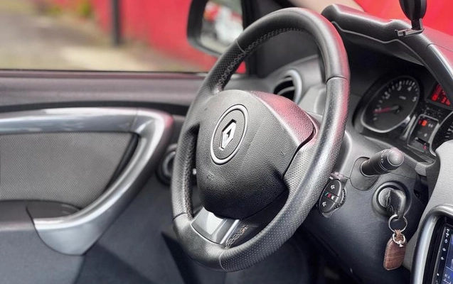 imagem-https://www.socarrao.com.br/sc-vehicle-images-prod/4270496/1791039975009-8525015_5_B_ba18e2760a.jpeg