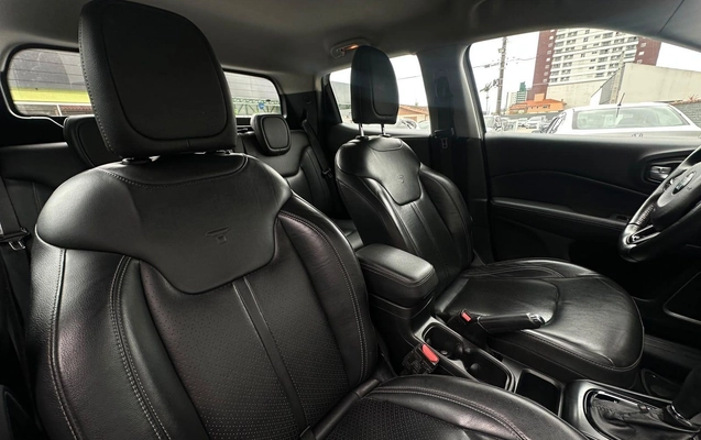 imagem-https://www.socarrao.com.br/sc-vehicle-images-prod/4270503/1791039090353-0508b10ecb914c3ebf29ce682991d902_1791038832620.jpg