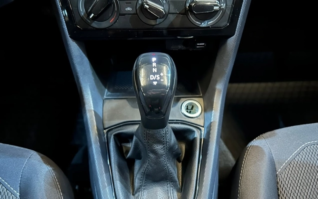 imagem-https://www.socarrao.com.br/sc-vehicle-images-prod/4270520/1791039671955-30_120104.jpg