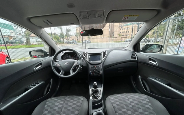 imagem-https://www.socarrao.com.br/sc-vehicle-images-prod/4270538/1791040187102-13_120909.jpg