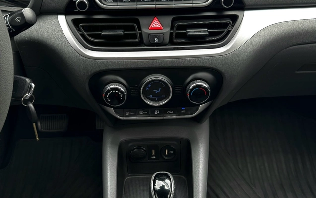 imagem-https://www.socarrao.com.br/sc-vehicle-images-prod/4270583/1791041609178-960af410fc7343a6a074e94a1544d7da_1791041549119.jpg