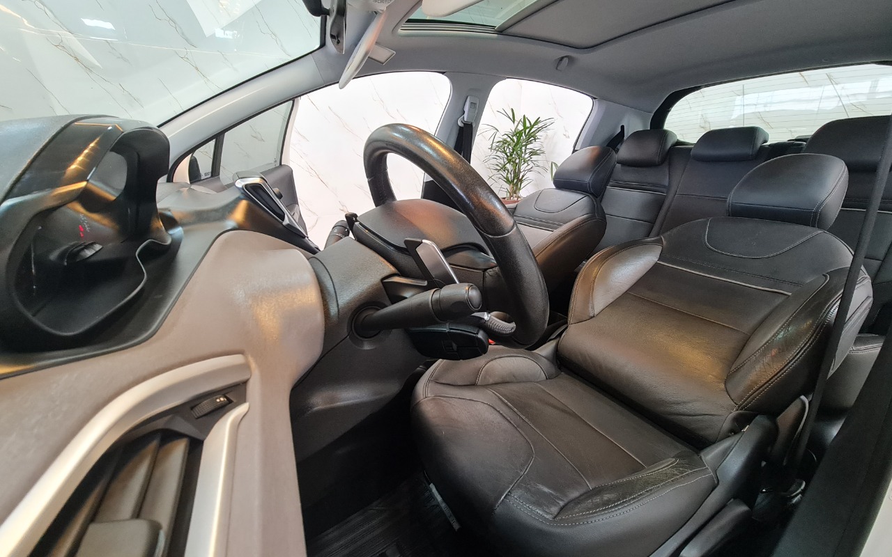 imagem-https://www.socarrao.com.br/sc-vehicle-images-prod/4270586/1791250471906-RXh0cmEgKDgpLmpwZw.jpg