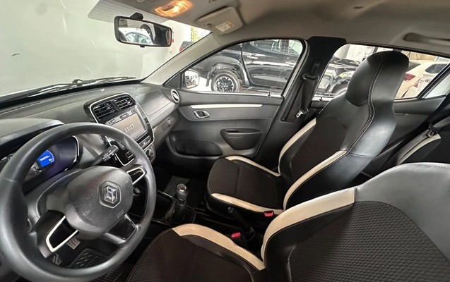 imagem-https://www.socarrao.com.br/sc-vehicle-images-prod/4270608/1791043123974-e9f4a20ac67d4ce3b8209fec4a79ae4b_1791043050649.jpg
