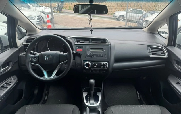 imagem-https://www.socarrao.com.br/sc-vehicle-images-prod/4270612/1791314241985-gb-905b09b.jpeg