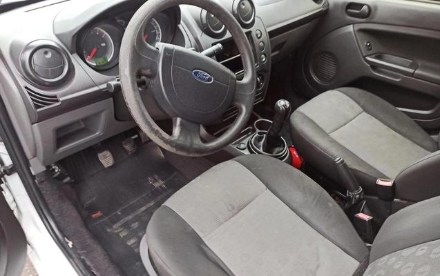imagem-https://www.socarrao.com.br/sc-vehicle-images-prod/4270617/1792422595046-8537642_9_B_793fec81fd.jpeg