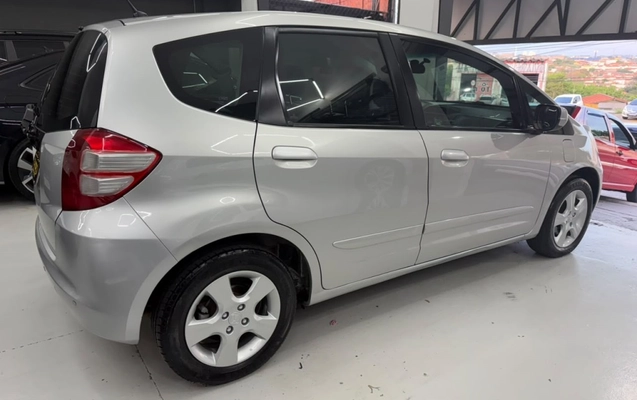 imagem-https://www.socarrao.com.br/sc-vehicle-images-prod/4270625/1791043873605-1_060505.jpg