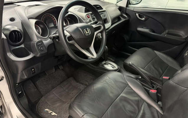 imagem-https://www.socarrao.com.br/sc-vehicle-images-prod/4270625/1791043873611-8_060505.jpg