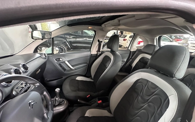 imagem-https://www.socarrao.com.br/sc-vehicle-images-prod/4270631/1791043971033-701d2f7261d4433a87da4c9450c55650_1791043908544.jpg