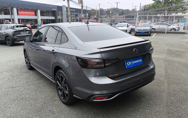 imagem-https://www.socarrao.com.br/sc-vehicle-images-prod/4270654/1791203543671-NDllNjM5ZmEtZjgyMi00OGY2LWJiYTEtMTM4ZmMwMjVjOGVhLmpwZWc.jpeg