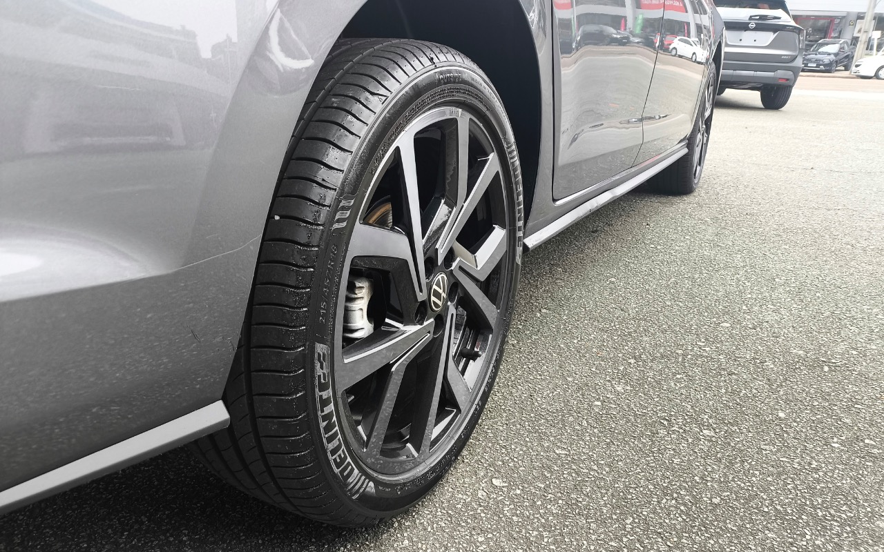 imagem-https://www.socarrao.com.br/sc-vehicle-images-prod/4270654/1791203544086-NzE5ZTdiOWItNTI2OC00NDViLWFhMmMtNWYwNjJkMWI0MDc1LmpwZWc.jpeg