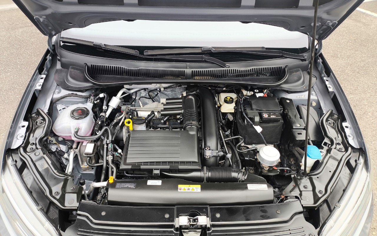 imagem-https://www.socarrao.com.br/sc-vehicle-images-prod/4270654/1791203545274-NzQzM2UxODYtNmVkYi00YjYwLTk4YzUtMzVkYjQzZmRiMDJjLmpwZWc.jpeg