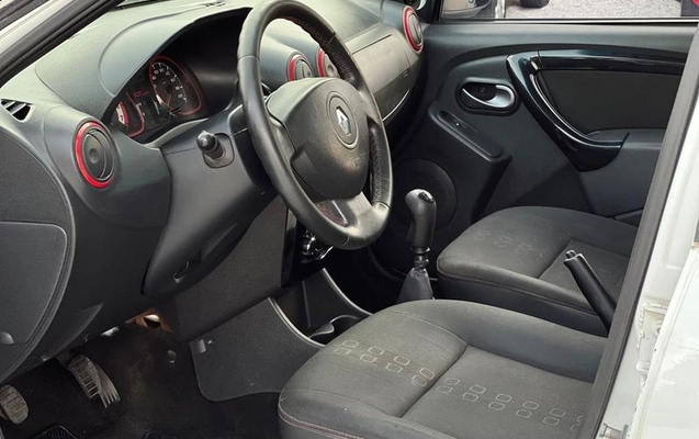 imagem-https://www.socarrao.com.br/sc-vehicle-images-prod/4270663/1791045300301-8394356_11_B_7be6eb93a2.jpeg