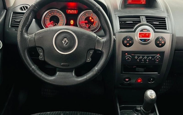 imagem-https://www.socarrao.com.br/sc-vehicle-images-prod/4270667/1791225707695-8541630_10_B_68b76d122d.jpeg