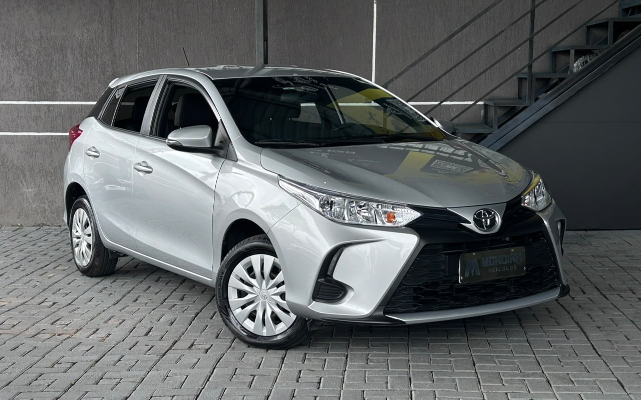 Toyota Yaris 2025 Prata — foto 1 de 3
