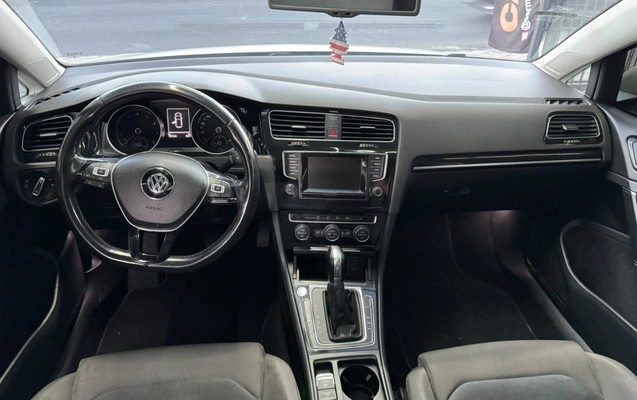 imagem-https://www.socarrao.com.br/sc-vehicle-images-prod/4270675/1791046475222-V2hhdHNBcHAgSW1hZ2UgMjAyNi0xMC0wMyBhdCAxMy4zNC41OCAoNCkuanBlZw.jpeg