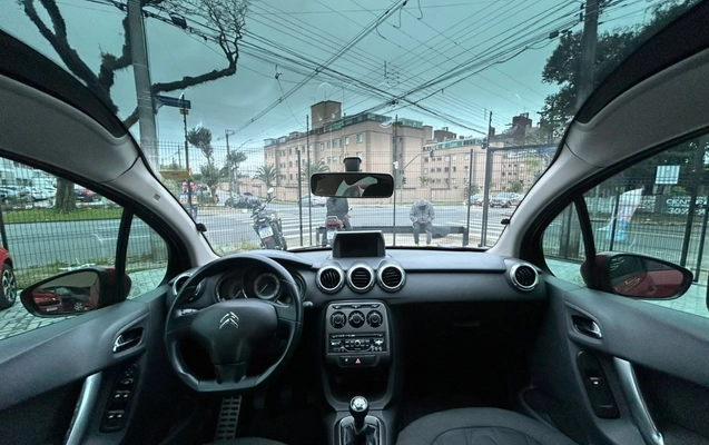 imagem-https://www.socarrao.com.br/sc-vehicle-images-prod/4270677/1791046614710-8_015621.jpg