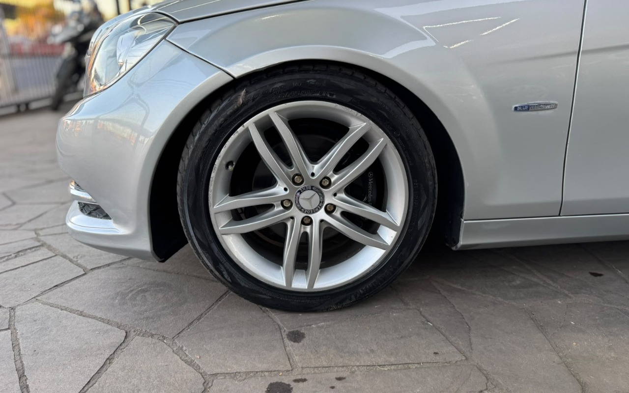 imagem-https://www.socarrao.com.br/sc-vehicle-images-prod/4270678/1791046619333-V2hhdHNBcHAgSW1hZ2UgMjAyNi0xMC0wMyBhdCAxMy4zNi40MyAoMSkuanBlZw.jpeg